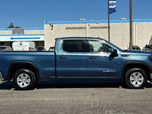 Used 2024 GMC Sierra 1500 SLE AWD/4WD image 9