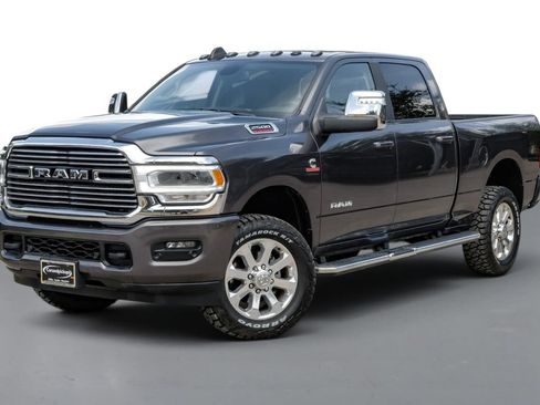 Used 2023 RAM 2500 Laramie AWD/4WD image 4