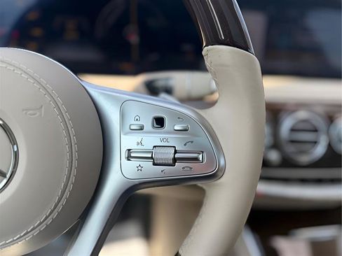 Used 2019 Mercedes-Benz S 560 4MATIC Sedan image 44