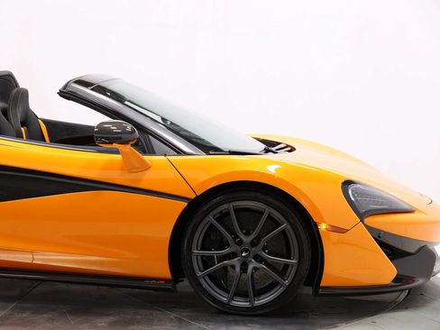 Used 2019 McLaren 570S Spider RWD image 79