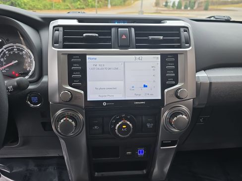 Used 2022 Toyota 4Runner TRD Sport image 19