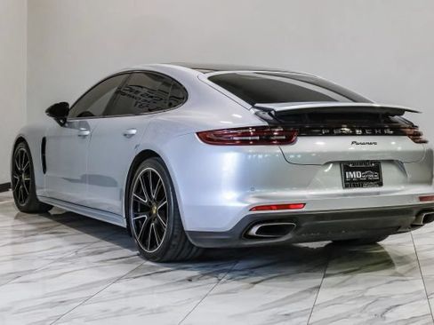 Used 2018 Porsche Panamera 4 AWD/4WD image 13