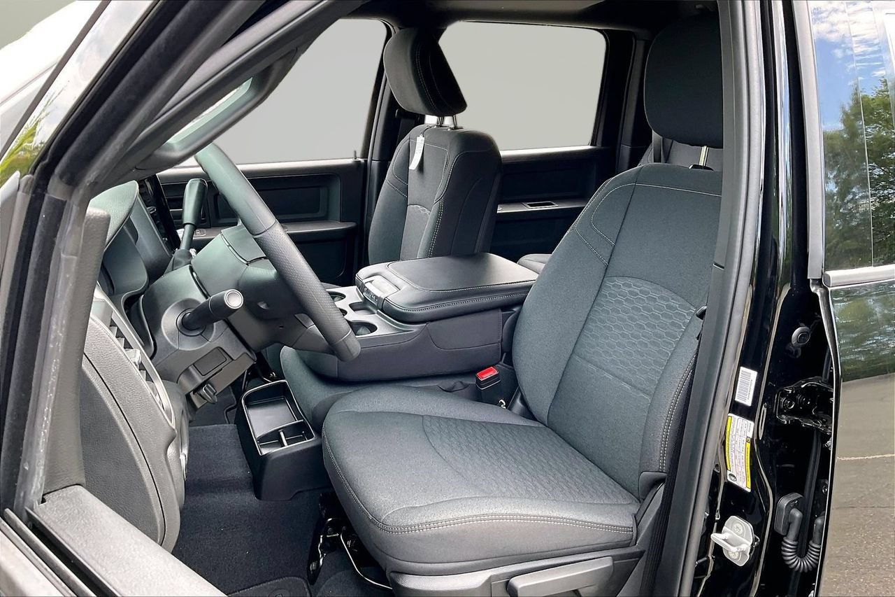 New 2026 RAM 3500 Tradesman AWD/4WD image 19