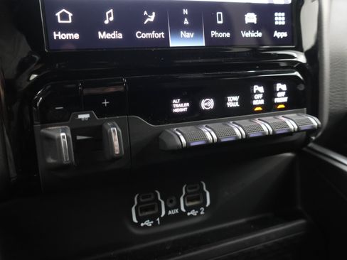 Used 2024 RAM 2500 Big Horn w/ Safety Group AWD/4WD image 46
