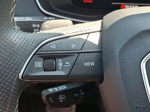 Used 2023 Audi SQ5 Premium Plus w/ Premium Plus Package AWD/4WD image 19