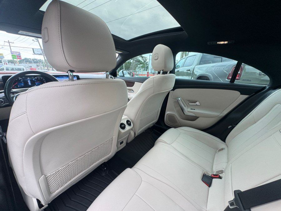 Used 2023 Mercedes-Benz CLA 250 4MATIC image 30