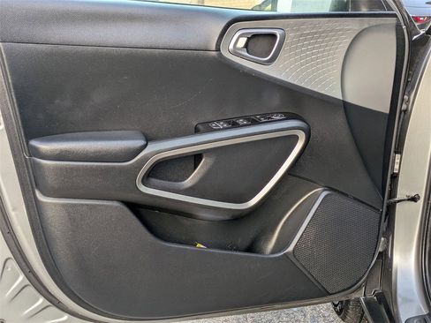 Used 2023 Kia Soul LX w/ Option Group 015 image 10