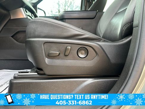 Used 2023 Chevrolet Tahoe Z71 w/ Luxury Package image 13