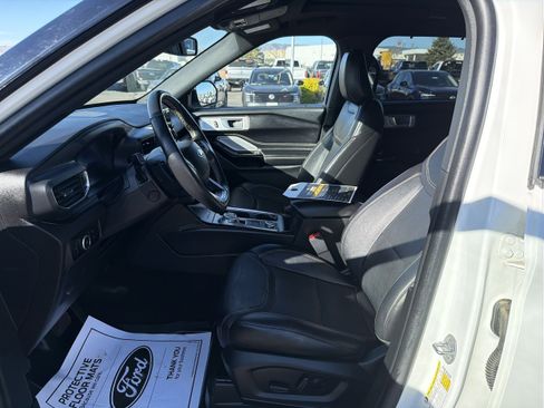 Used 2023 Ford Explorer ST w/ Equipment Group 401A AWD/4WD image 10