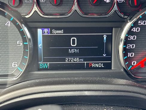 Used 2019 Chevrolet Tahoe LT w/ Off-Road Package AWD/4WD image 18
