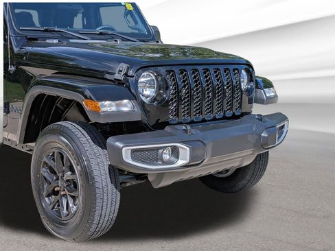 Used 2023 Jeep Gladiator Sport AWD/4WD image 34