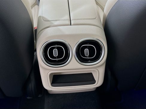 New 2026 Mercedes-Benz GLC 300 image 28