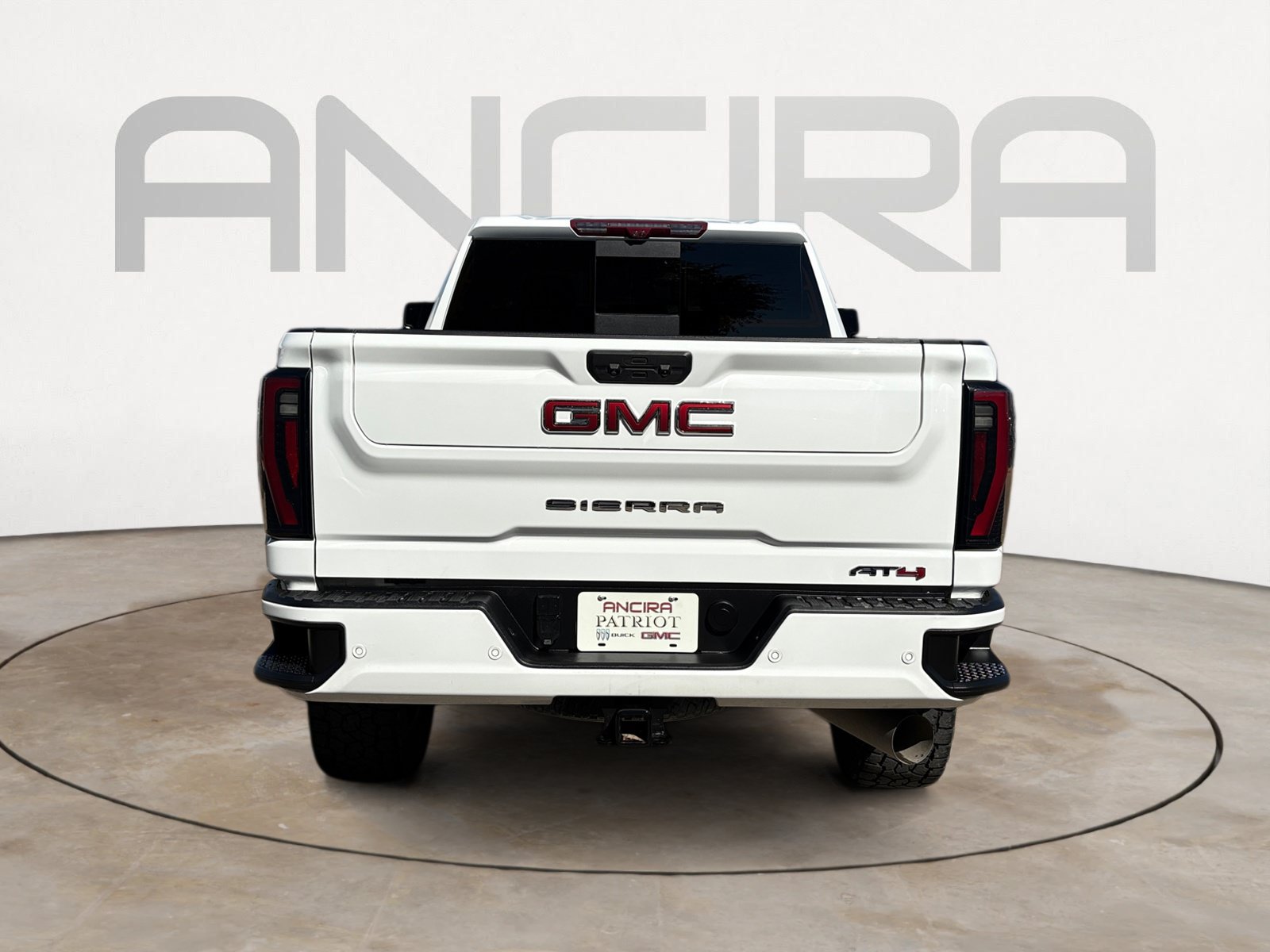 Used 2024 GMC Sierra 2500 AT4 w/ AT4 Premium Plus Package AWD/4WD image 9