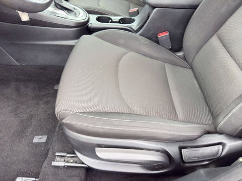 Used 2023 Kia Forte LXS image 12