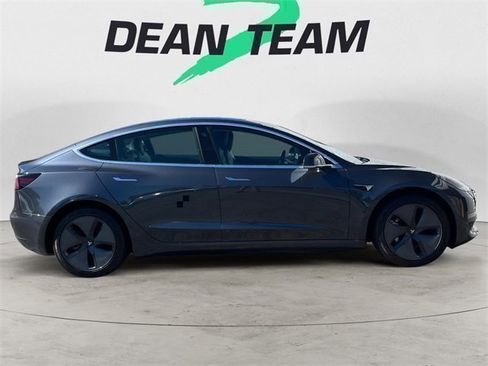 Used 2019 Tesla Model 3 Long Range image 9