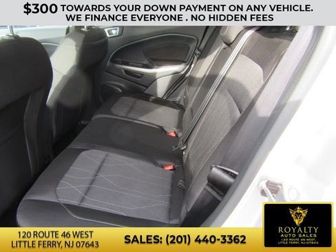 Used 2018 Ford EcoSport SE w/ SE Convenience Package image 11