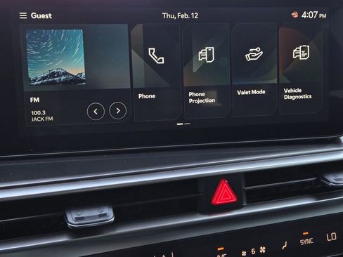 New 2026 Kia Sorento S FWD image 12