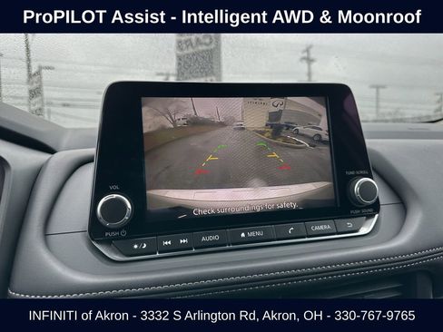 Used 2025 Nissan Rogue SV w/ SV Premium Package image 6