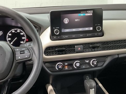 Used 2023 Honda HR-V LX image 13