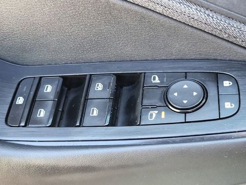 Certified 2023 Nissan Rogue S AWD/4WD image 8