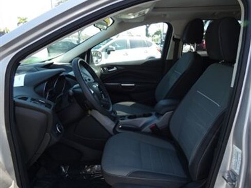 Used 2015 Ford Escape SE FWD image 38