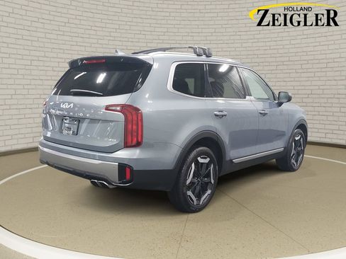 Used 2025 Kia Telluride S AWD/4WD image 5