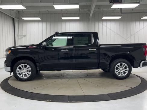 Used 2023 Chevrolet Silverado 1500 LTZ w/ LTZ Convenience Package II AWD/4WD image 5