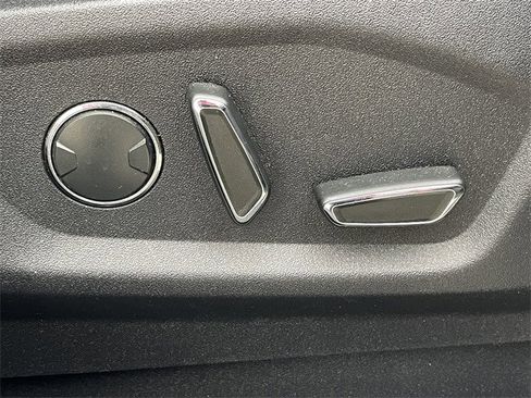 Used 2015 Ford Edge Titanium w/ Equipment Group 302A image 27