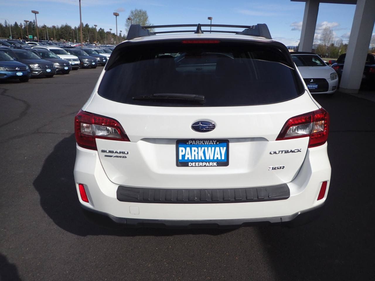 Used 2017 Subaru Outback 3.6R Limited w/ Popular Package #5 AWD/4WD image 4