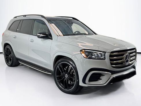 Certified 2024 Mercedes-Benz GLS 580 4MATIC image 3