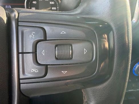 Used 2020 GMC Sierra 2500 AT4 w/ AT4 Premium Package AWD/4WD image 12
