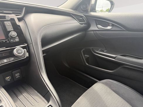 Used 2019 Honda Insight LX image 24