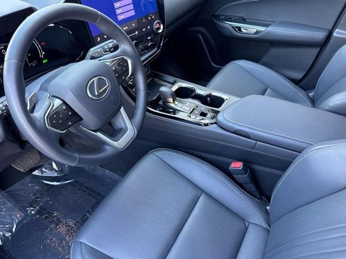 Used 2025 Lexus NX 350h NX 350h Premium w/ Cold Area Package image 4