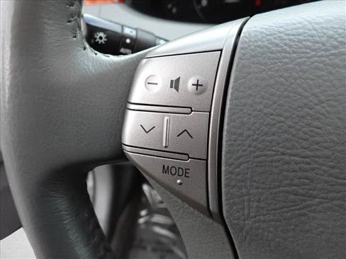 Used 2006 Toyota Avalon XLS FWD image 15