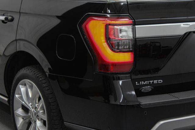 Used 2019 Ford Expedition Limited w/ Equipment Group 302A AWD/4WD image 6
