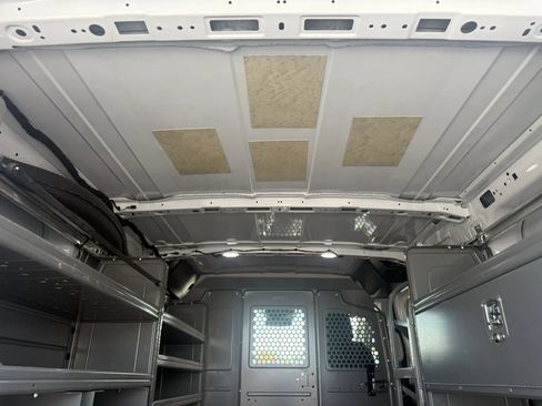 Used 2018 Ford Transit 150 130 Low Roof RWD image 22