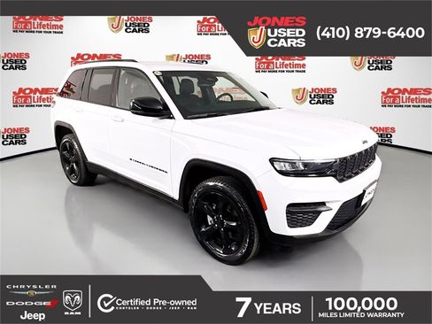Used 2023 Jeep Grand Cherokee Altitude image 1