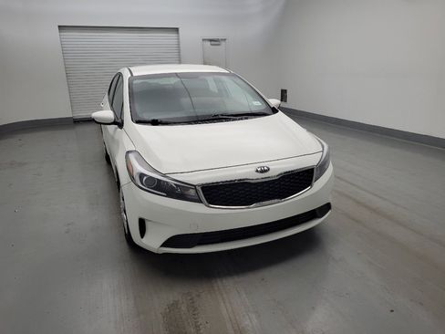 Used 2018 Kia Forte LX FWD image 14