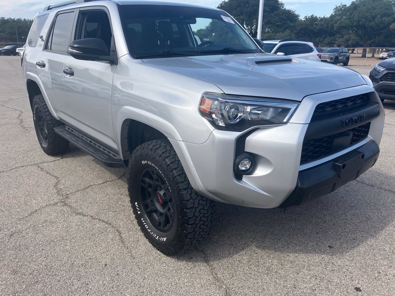 Used 2022 Toyota 4Runner TRD Off-Road Premium AWD/4WD image 3