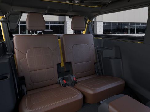 Used 2024 Ford Bronco Heritage Edition image 11