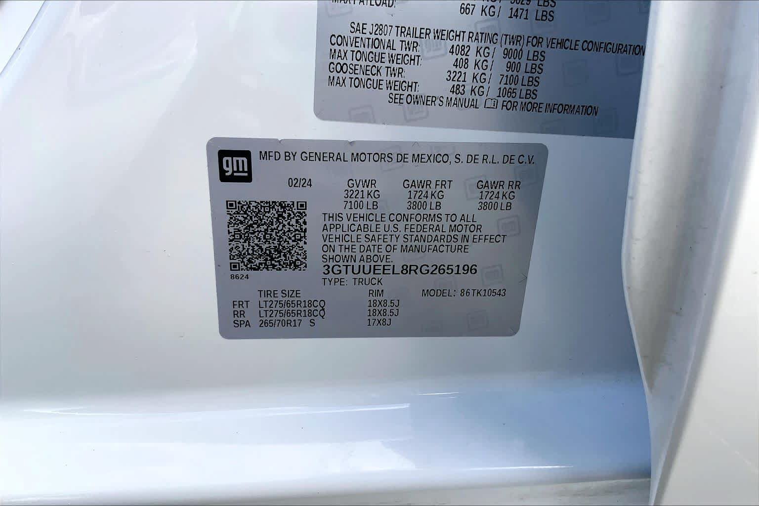 Used 2024 GMC Sierra 1500 AT4 w/ Technology Package AWD/4WD image 36