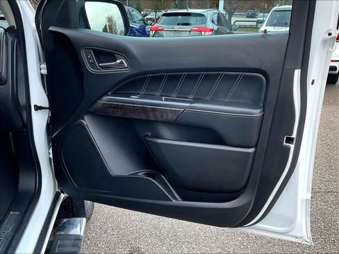 Used 2021 GMC Canyon Denali image 12