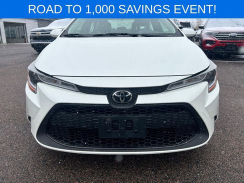 Used 2020 Toyota Corolla LE image 9