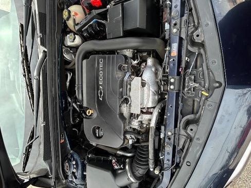 Used 2017 Chevrolet Malibu LS image 15