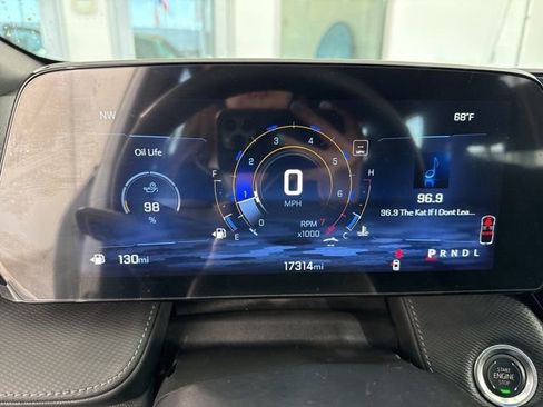 Used 2025 Chevrolet Equinox LT w/ Safety and Technology Package FWD image 25