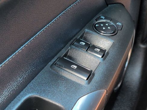 Used 2018 Ford Mustang Premium RWD image 23