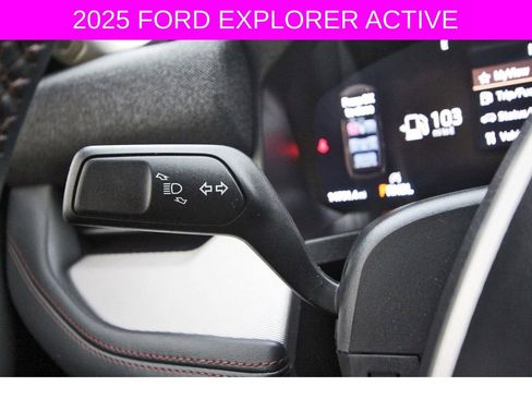 Used 2025 Ford Explorer Active RWD image 20