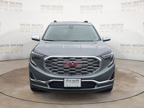 Used 2020 GMC Terrain Denali w/ LPO, Floor Liner Package FWD image 8