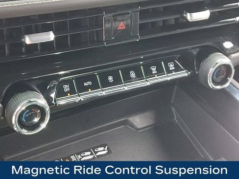 Used 2025 Chevrolet Suburban Premier AWD/4WD image 14