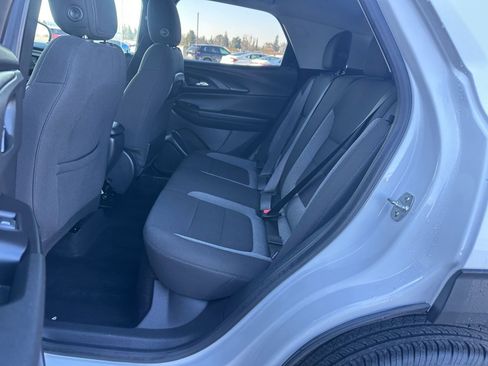 Used 2025 Chevrolet TrailBlazer LT image 37